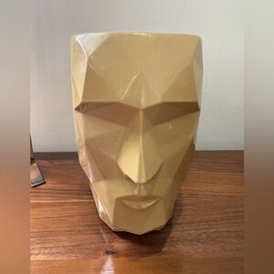 Vondom Geometric Face Planter